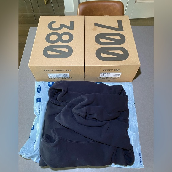 Yeezy Bundle All Items Never Worn. * Deadstock * - Picture 1 of 10